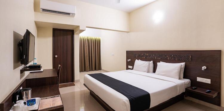 מדגאון Hotel Xec Residency מראה חיצוני תמונה