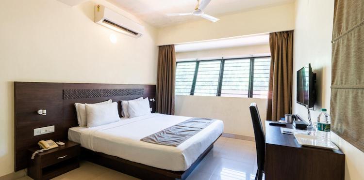 מדגאון Hotel Xec Residency מראה חיצוני תמונה