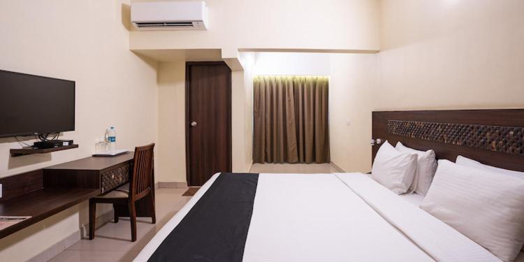 מדגאון Hotel Xec Residency מראה חיצוני תמונה